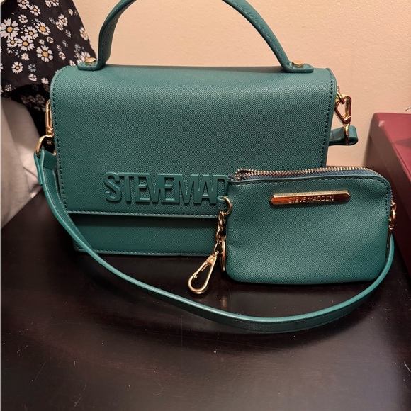 Steve Madden Handbags - Steve Madden Green Crossbody Bag Set
